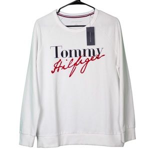 NWT Tommy Hilfiger Sweater
